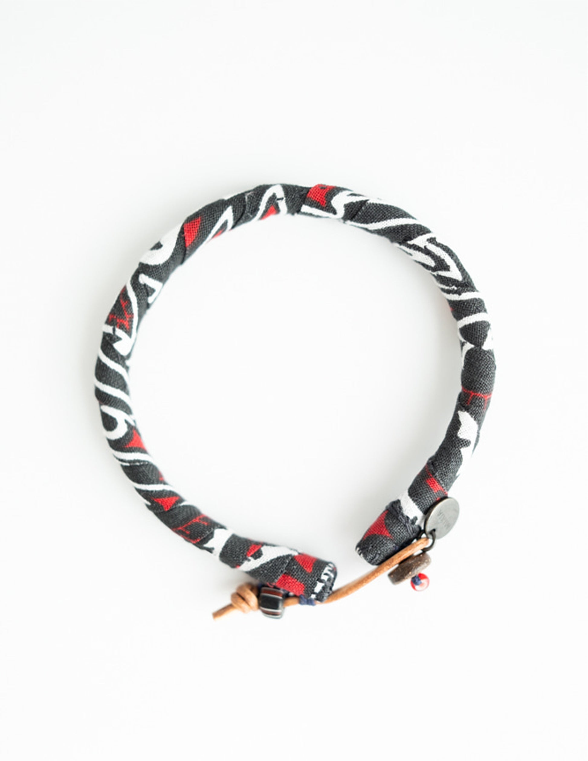 Mikia Bandana Bracelet in Black/Red