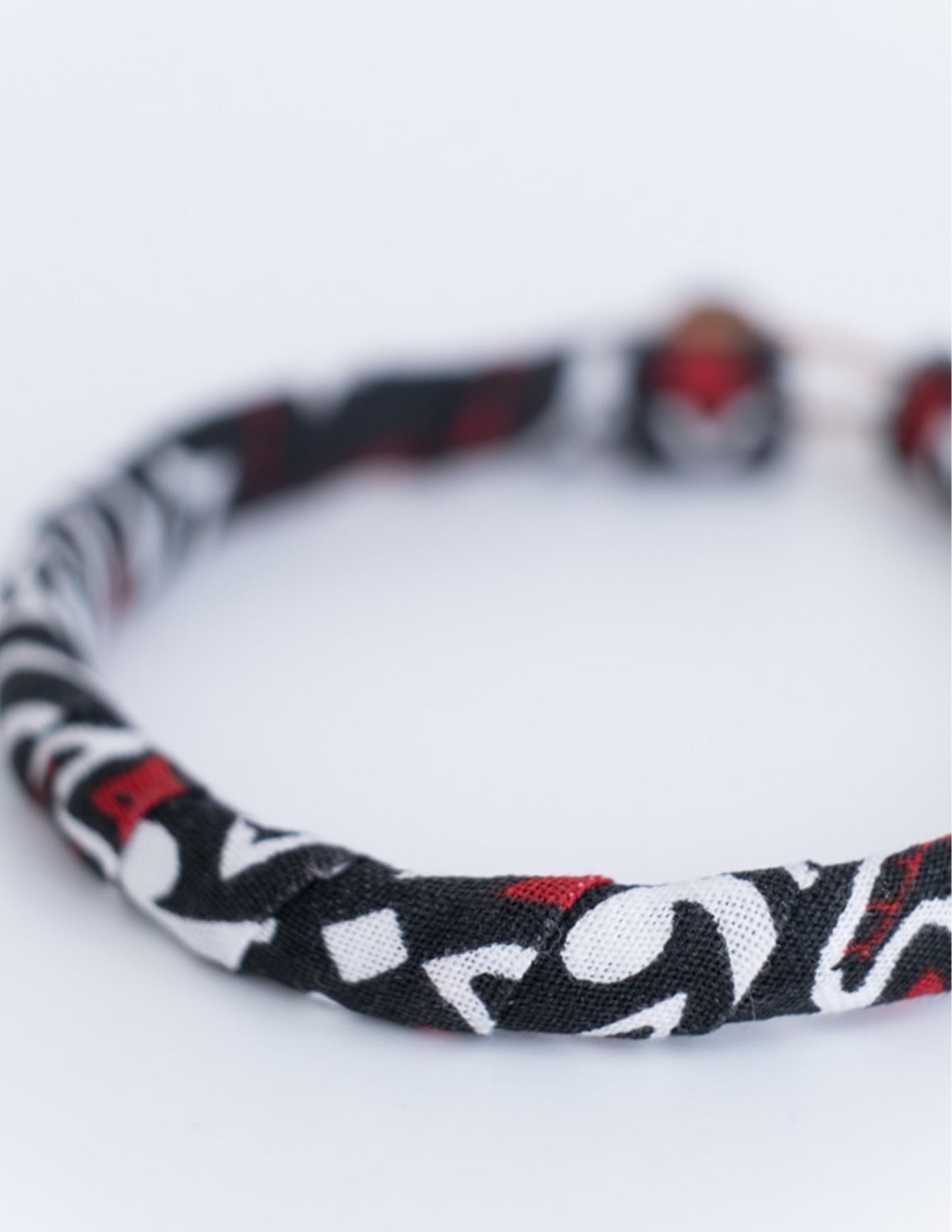 Mikia Bandana Bracelet in Black/Red