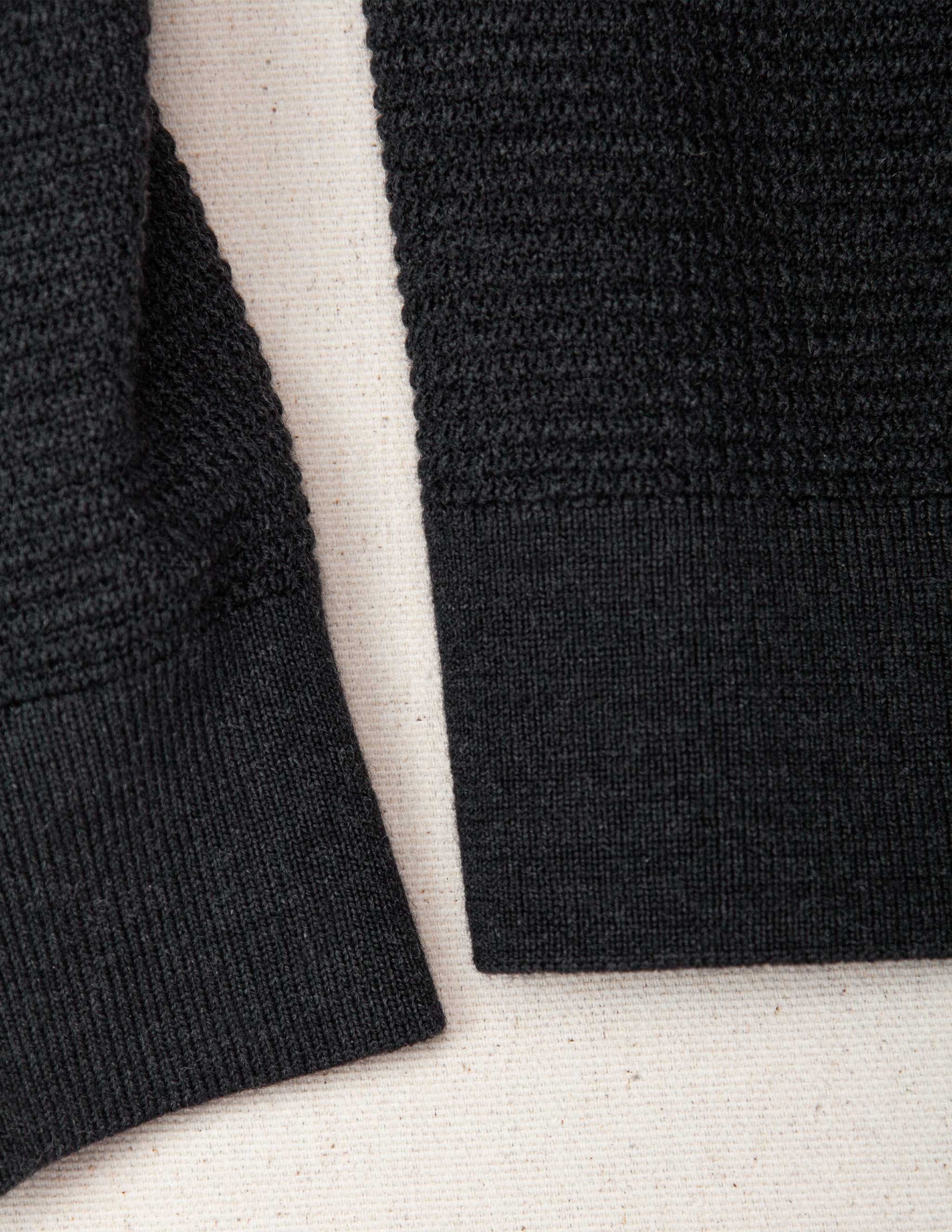 Rivay Merino Waffle Henley in Charcoal